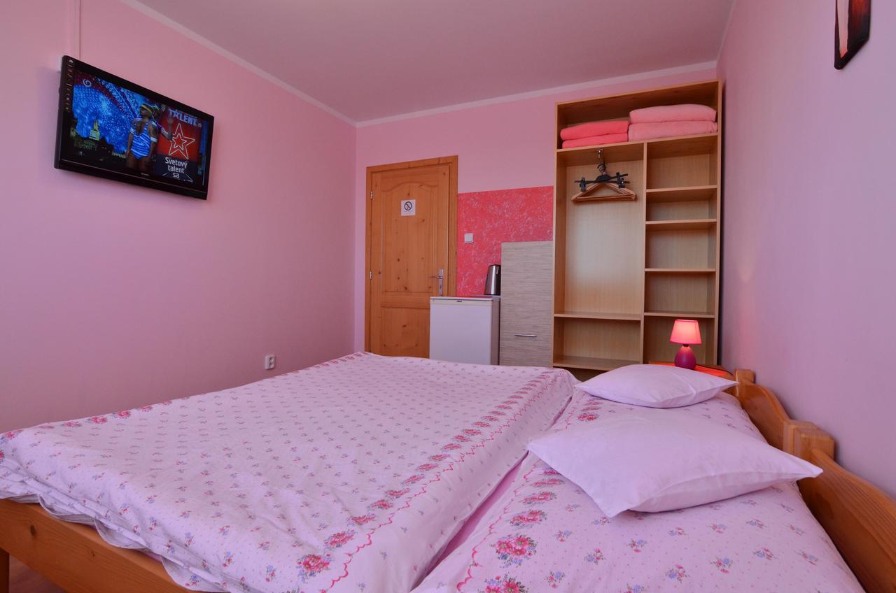 Penzión Family Rušin Vel'ka Lomnica Exterior foto